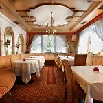 Отель B&B Garni Serena