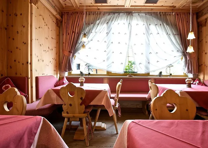 Hotel Garni Serena Arabba