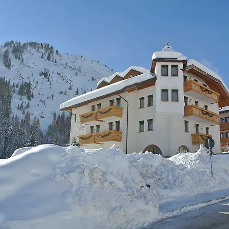 Отель B&B Garni Serena Арабба