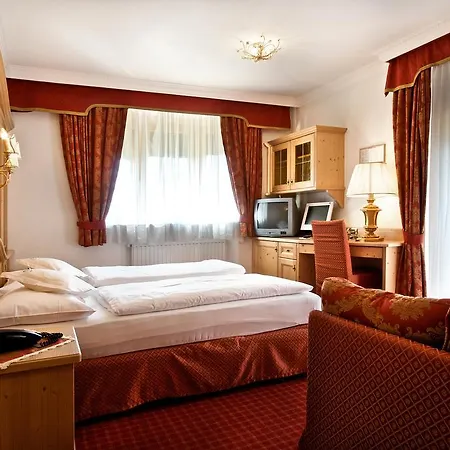 Отель B&B Garni Serena Арабба