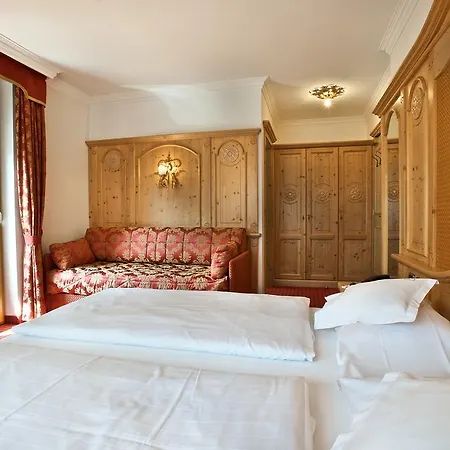 Отель B&B Garni Serena Арабба